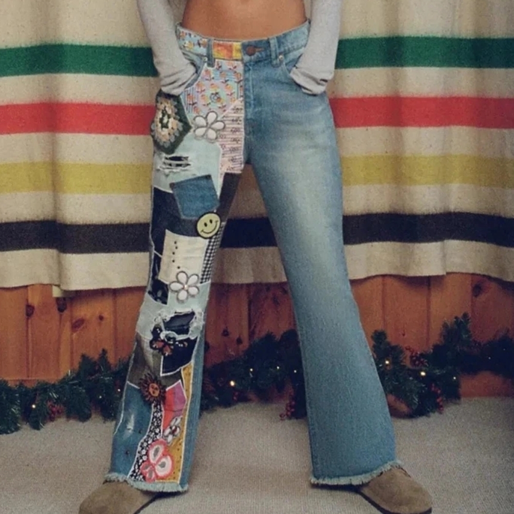 BDG Patchwork Embroider High-Waisted Flare Jean Urban Outfitters Size 27